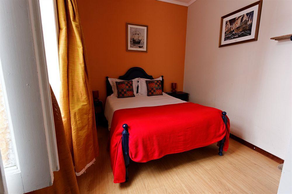 Alvares Cabral Guesthouse Порто Екстериор снимка