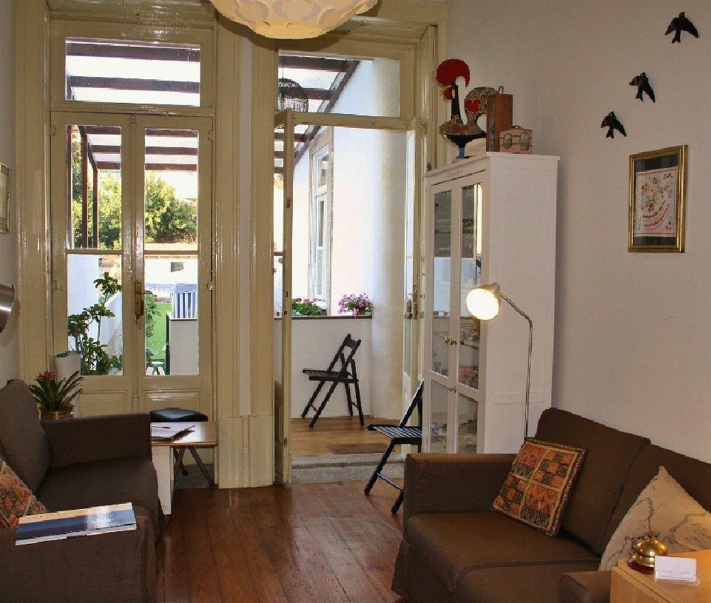 Alvares Cabral Guesthouse Порто Екстериор снимка