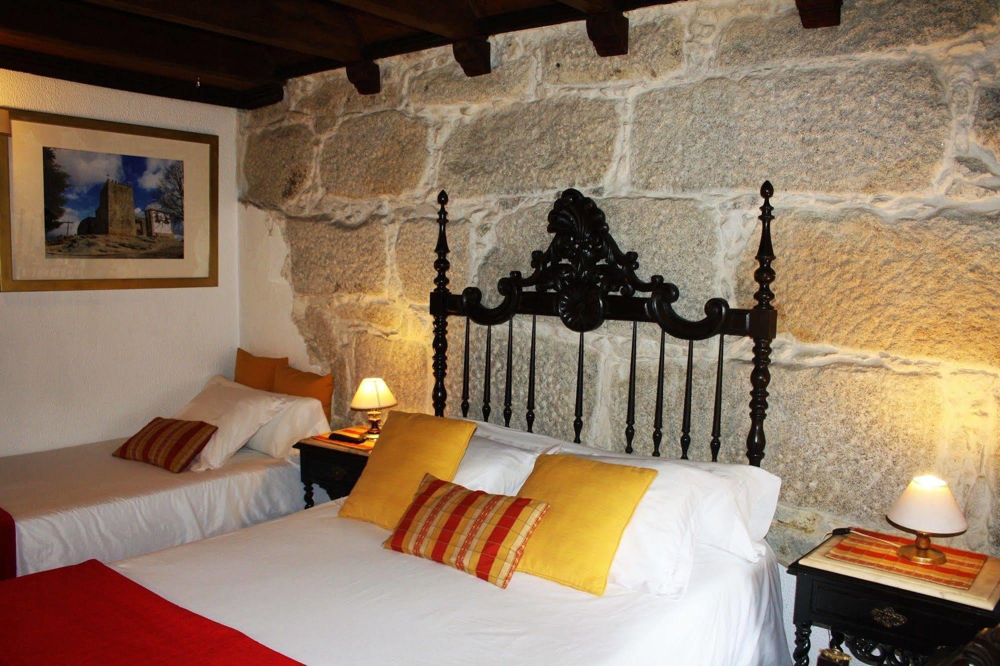 Alvares Cabral Guesthouse Порто Екстериор снимка