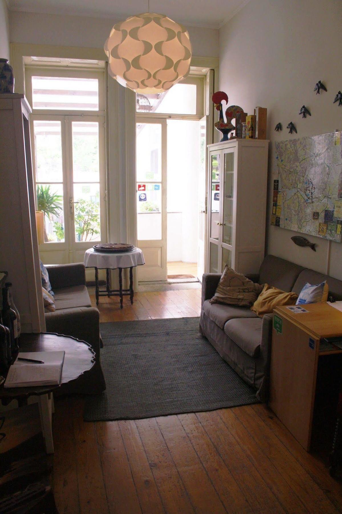 Alvares Cabral Guesthouse Порто Екстериор снимка